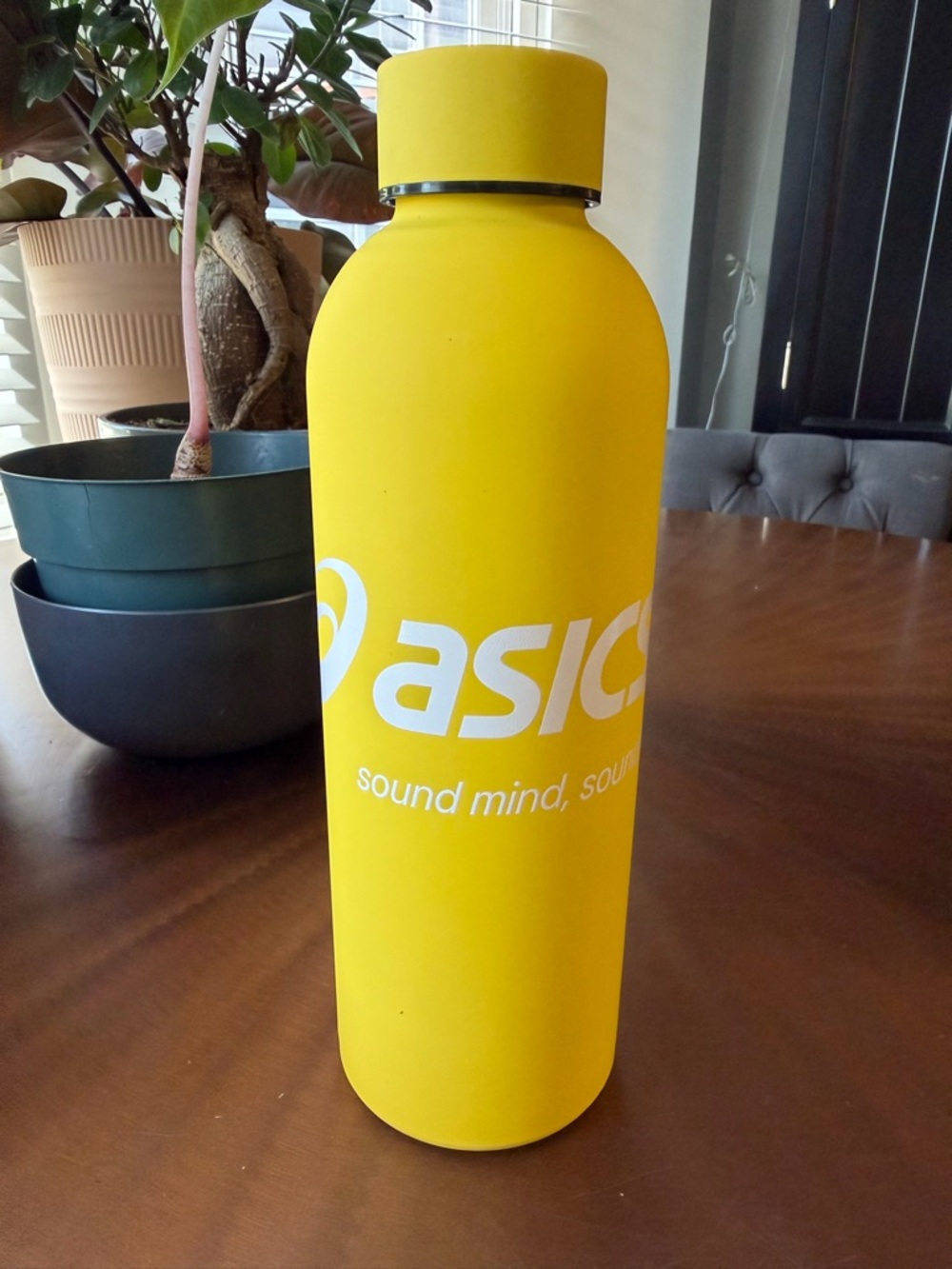 ASICS Insulated Water Bottle Yellow NEW “Sound Mind Sound Body”
